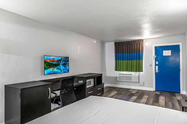 Images SureStay by Best Western Oklahoma City West