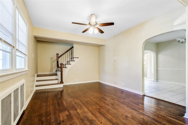 Images Tarek Hassieb, Team Tarek Real Estate Group | Liberty Realty | Hoboken Office