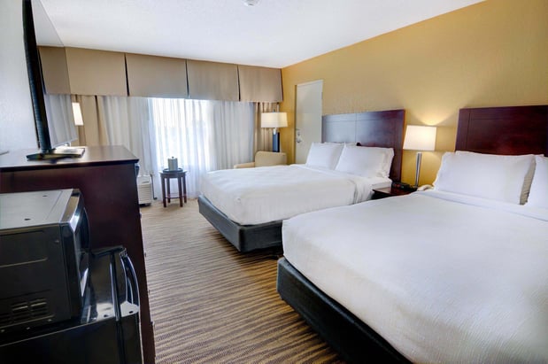 Images Holiday Inn St. Petersburg N- Clearwater by IHG