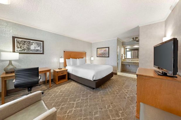 Images Best Western Plus Black Oak