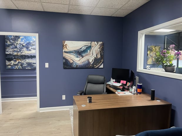 Images Julie Hahn: Allstate Insurance