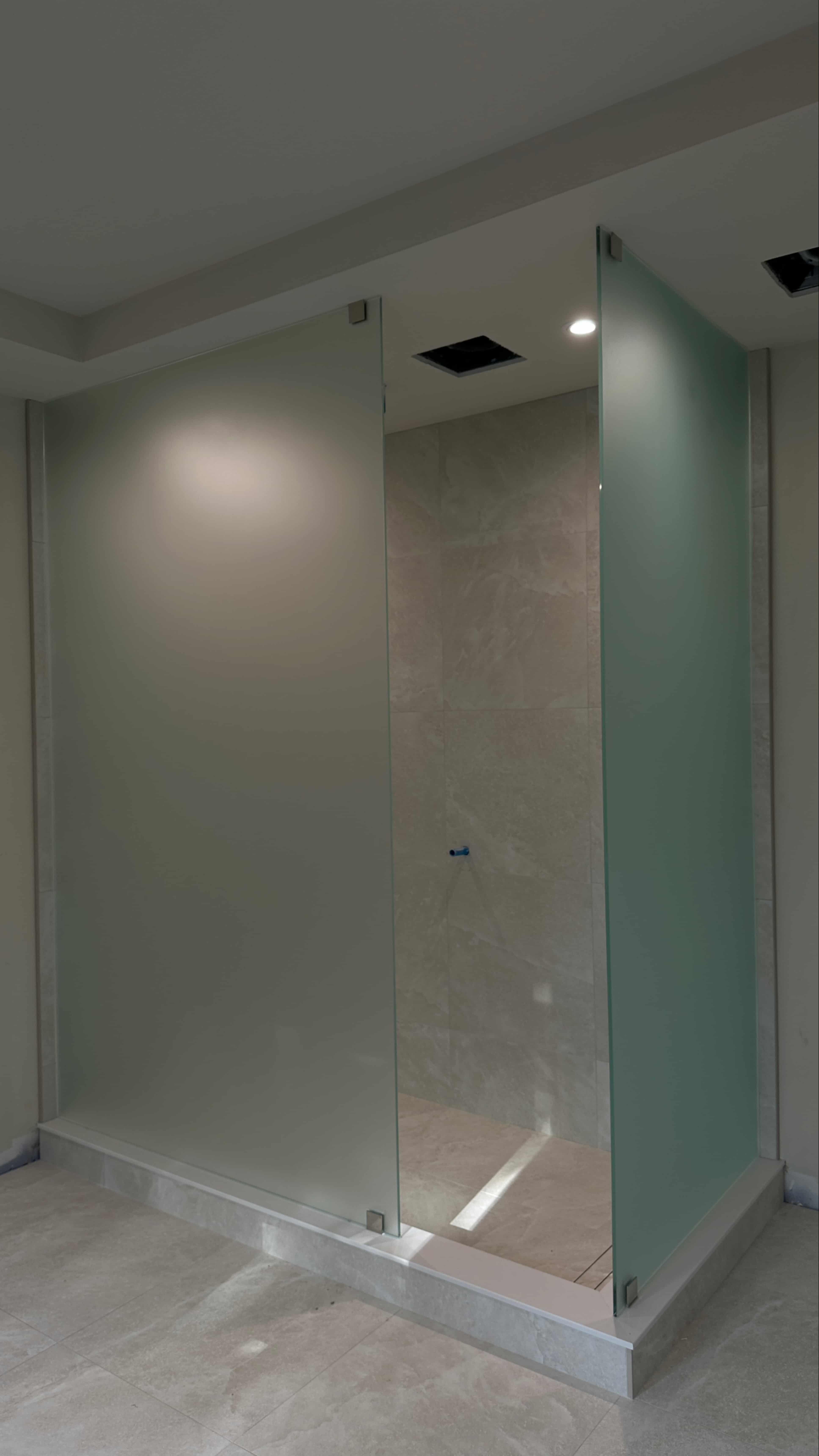 Images Markham Glass & Mirror