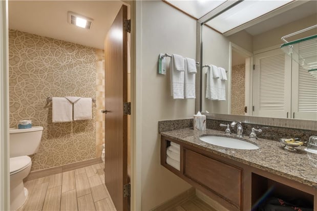 Images Best Western Plus The Normandy Inn & Suites