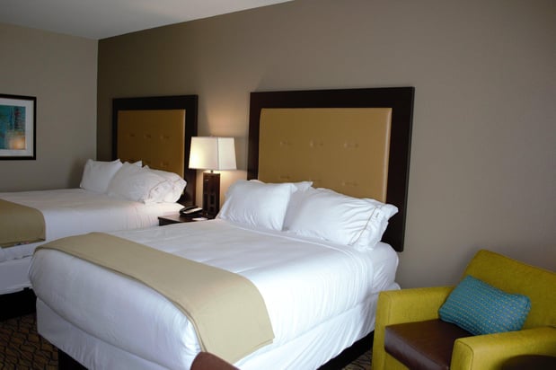 Images Holiday Inn Express & Suites St. Joseph by IHG