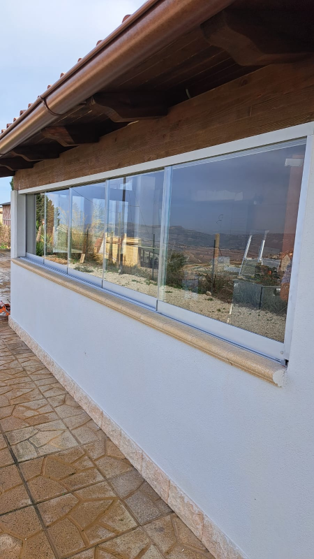 Images In.Vet.  Produzione Infissi e Vetri