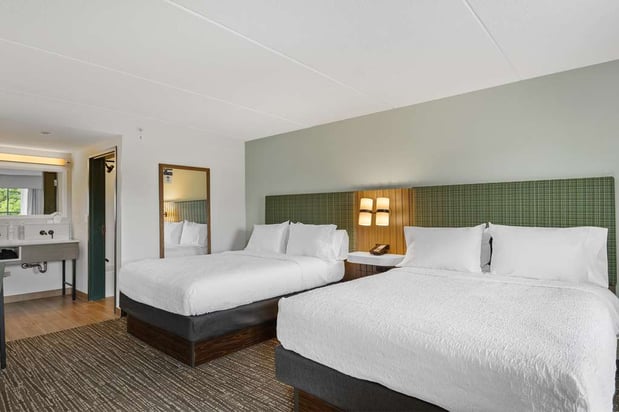 Images Hampton Inn & Suites Lake George