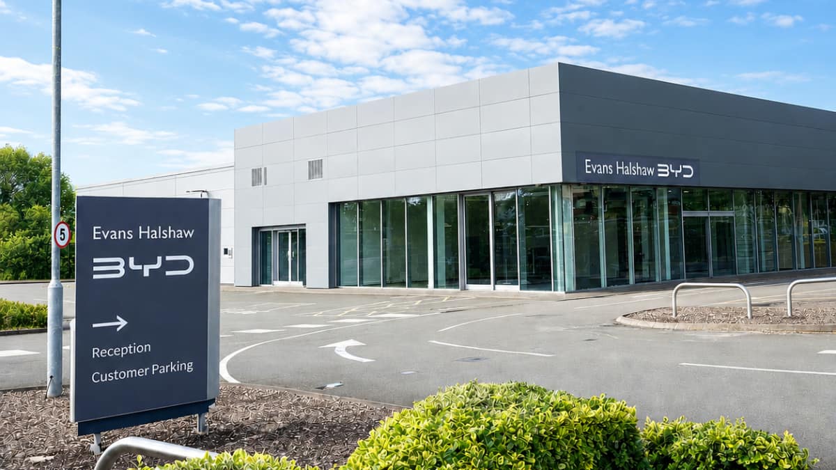 Evans Halshaw BYD Birmingham exterior forecourt