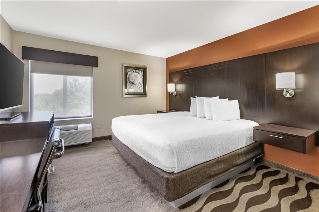 King suite with sofa bed