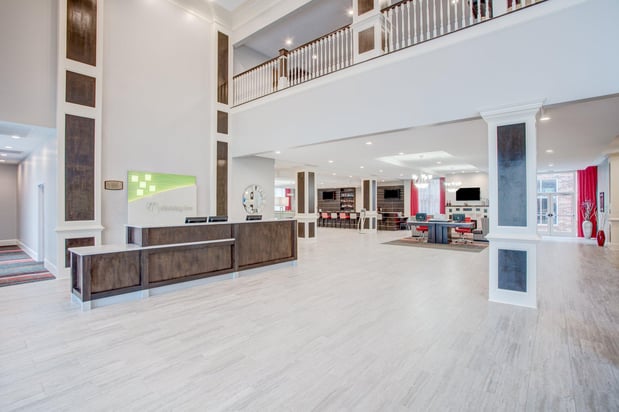 Images Holiday Inn & Suites Lafayette North by IHG