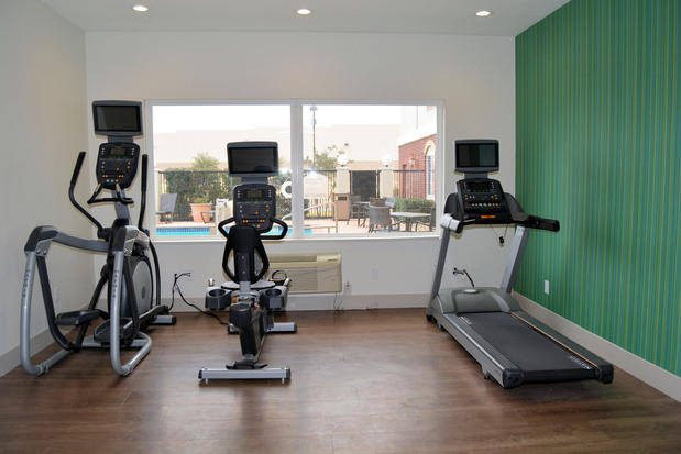 Images Holiday Inn Express & Suites Abilene by IHG