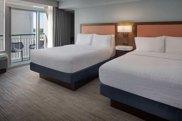 Images Hampton Inn & Suites Myrtle Beach/Oceanfront