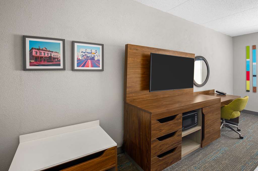 Guest room