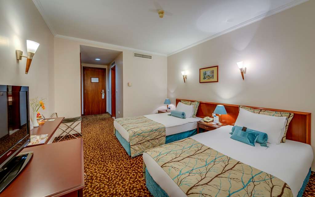 Images Best Western Plus Khan Hotel