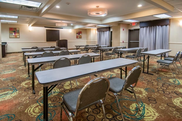 Images Holiday Inn Express & Suites Houston North InterContinental by IHG