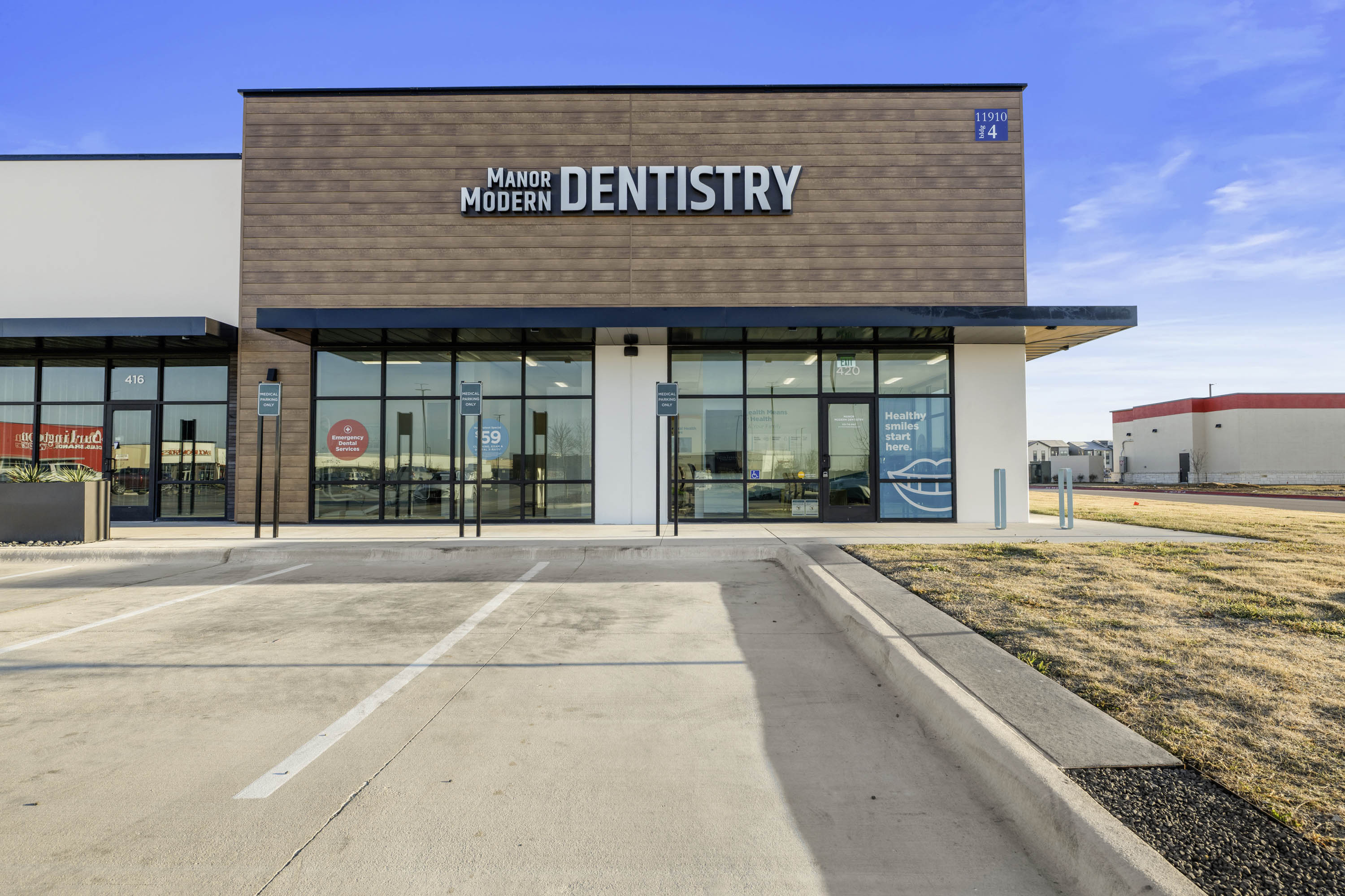 Manor Modern Dentistry Image