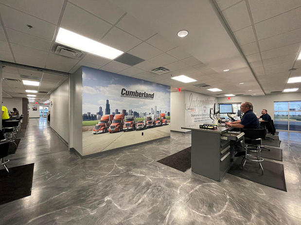 Images Cumberland International Trucks