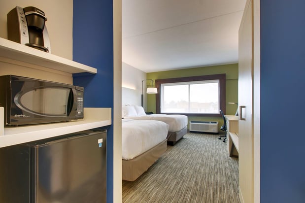 Images Holiday Inn Express & Suites Elizabethtown North by IHG