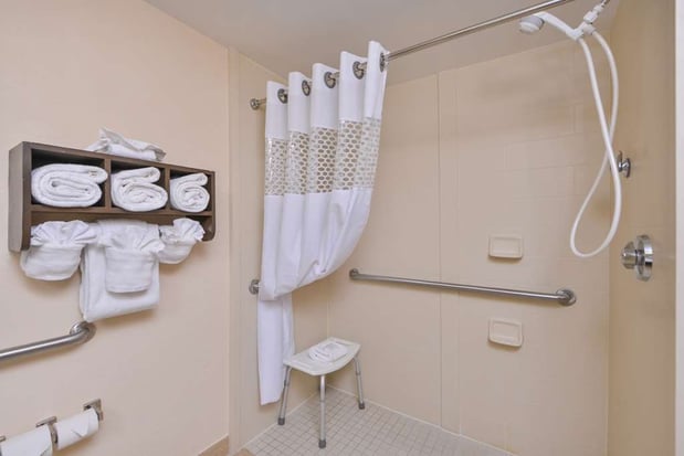 Images Hampton Inn closest to Universal Orlando
