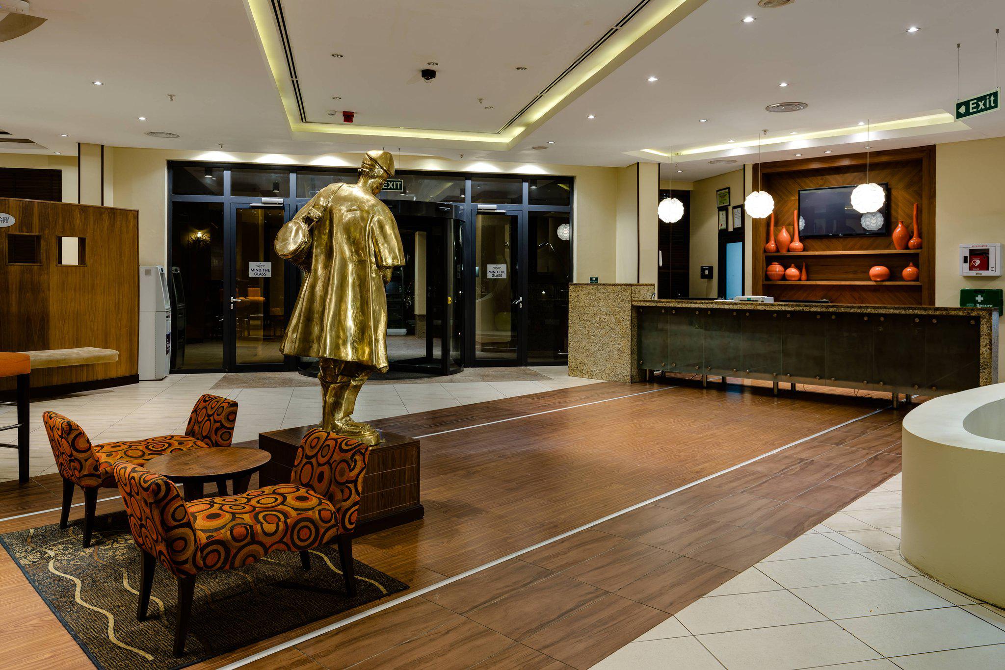 Fotos - Protea Hotel by Marriott Ikeja Select - 2