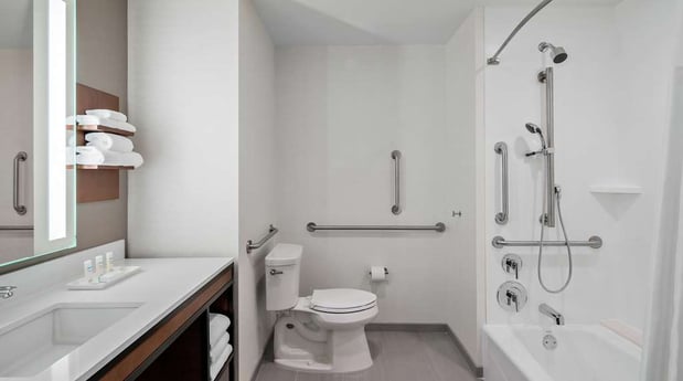 Images Hilton Garden Inn Chicago McCormick Place