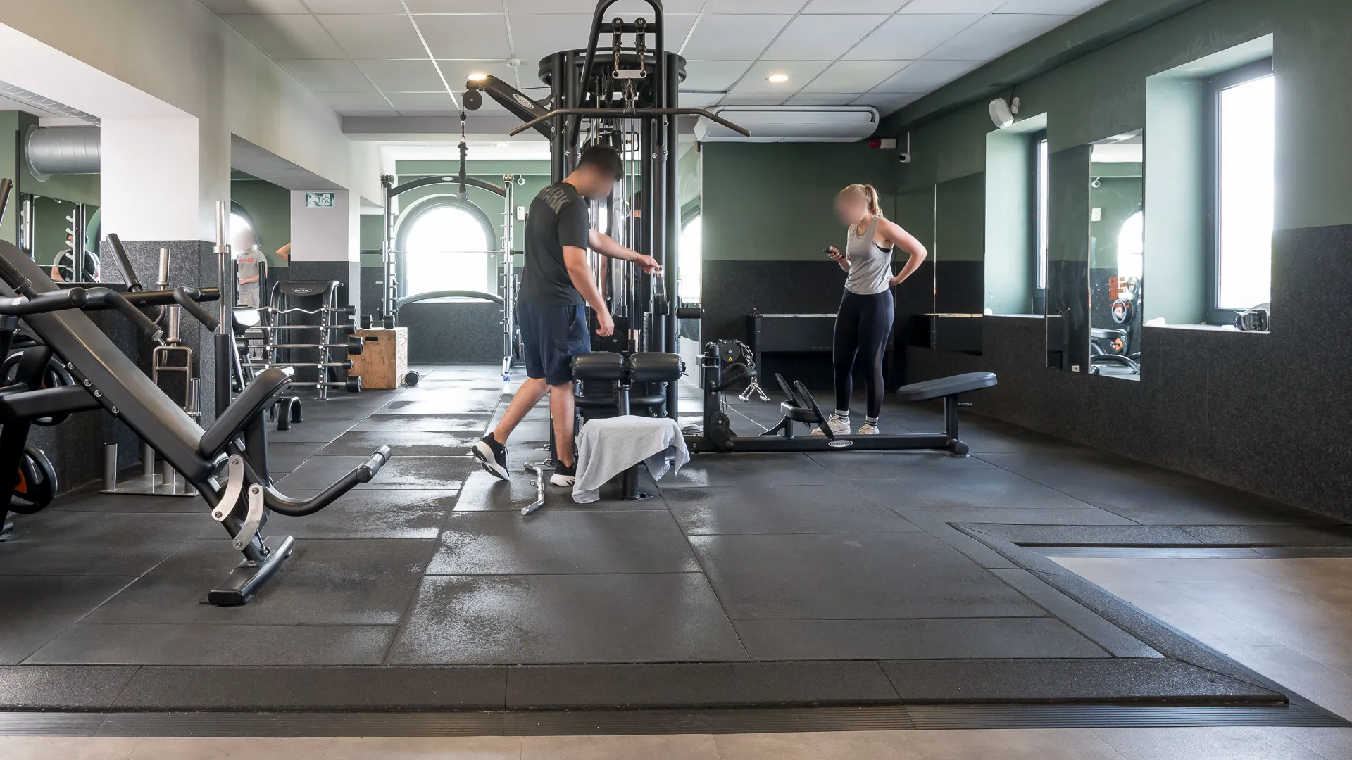 Images Basic-Fit 24/7