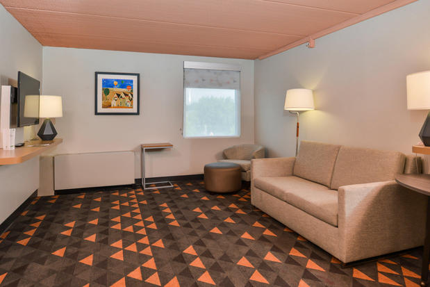 Images Holiday Inn Auburn-Finger Lakes Region by IHG