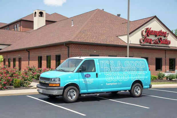 Images Hampton Inn & Suites Cleveland-Airport/Middleburg Heights