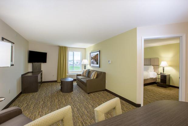 Images Candlewood Suites Bellevue, an IHG Hotel