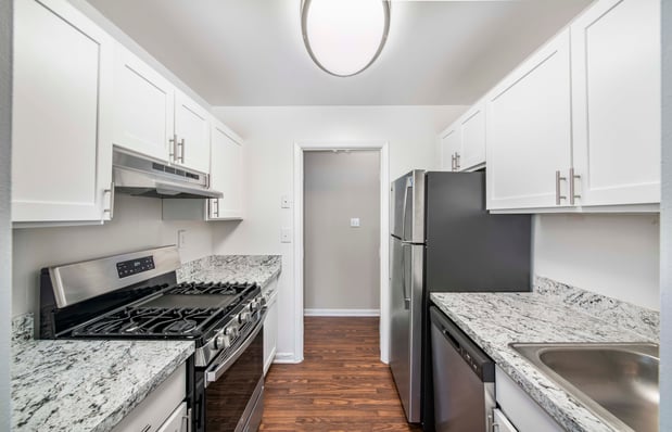 Images Colonial Village at Greenbrier