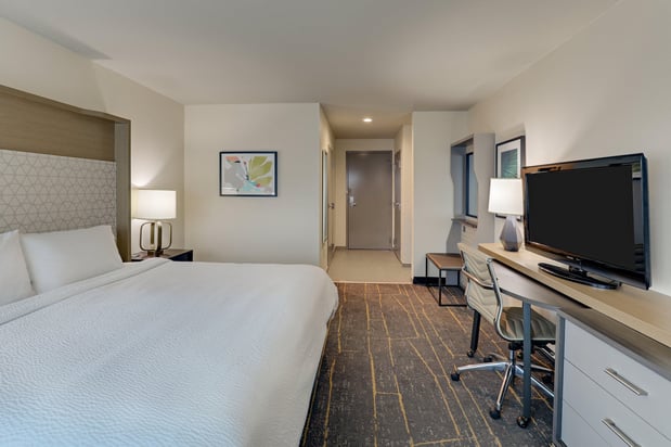 Images Holiday Inn Mobile - Airport by IHG