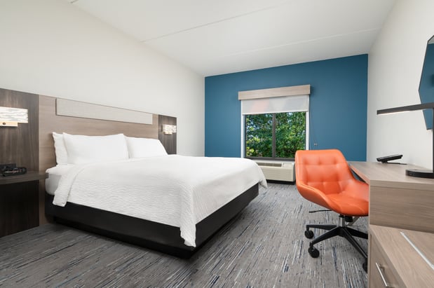 Images Holiday Inn Express & Suites Newport South by IHG