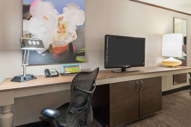 Images Hilton Garden Inn Wilmington Mayfaire Town Center