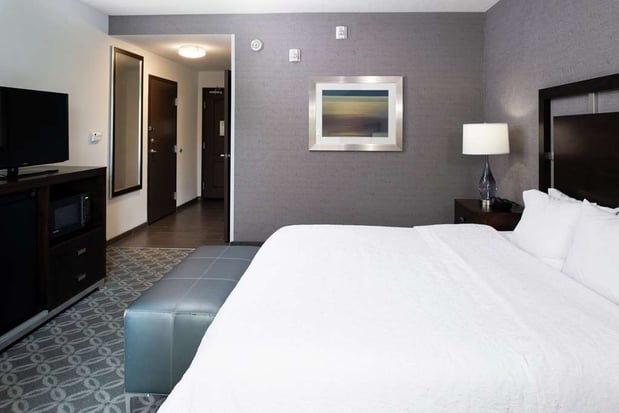 Images Hampton Inn & Suites Greensboro/Coliseum Area