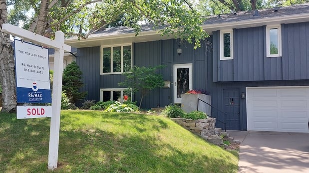 Images The Moeller Group - Niki Moeller- Twin Cities Real Estate