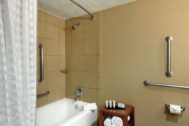 Images Embassy Suites by Hilton Kansas City International Airport