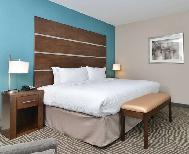 Images Hampton Inn & Suites Des Moines Downtown