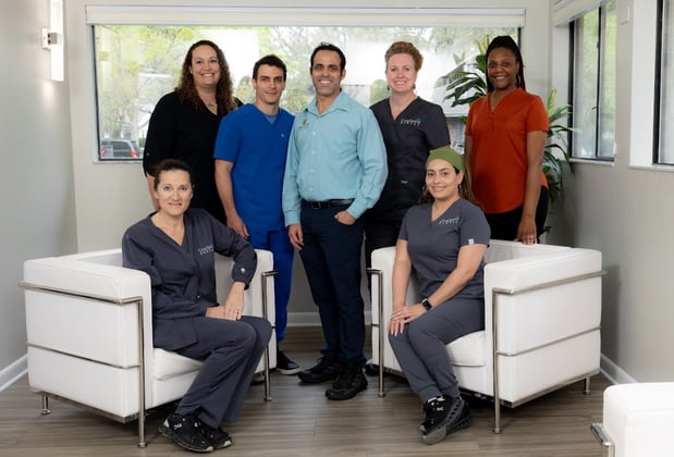 Images Cruz Davis Family and Cosmetic Dentistry