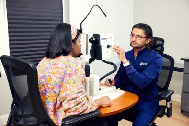 Images University Retina & Macular Associates - Oak Forest