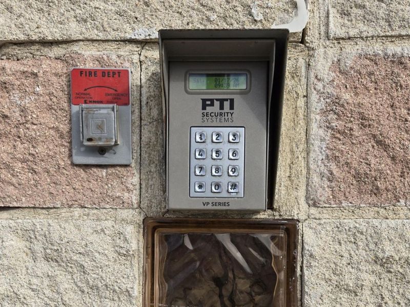 Extra Space Storage Image