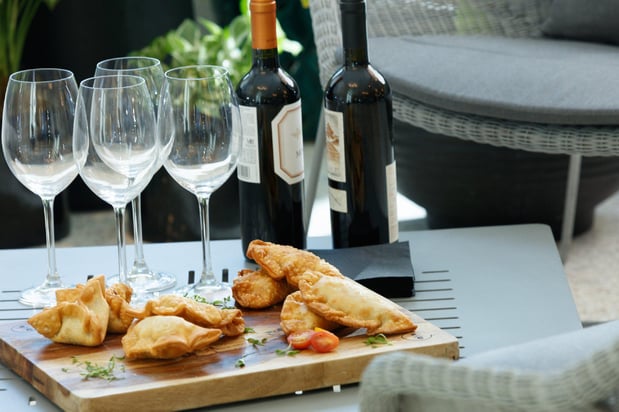 Images Kimpton Surfcomber Hotel by IHG