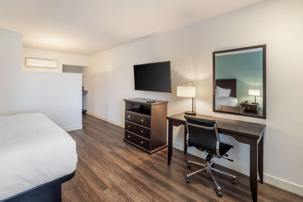 Queen Room
