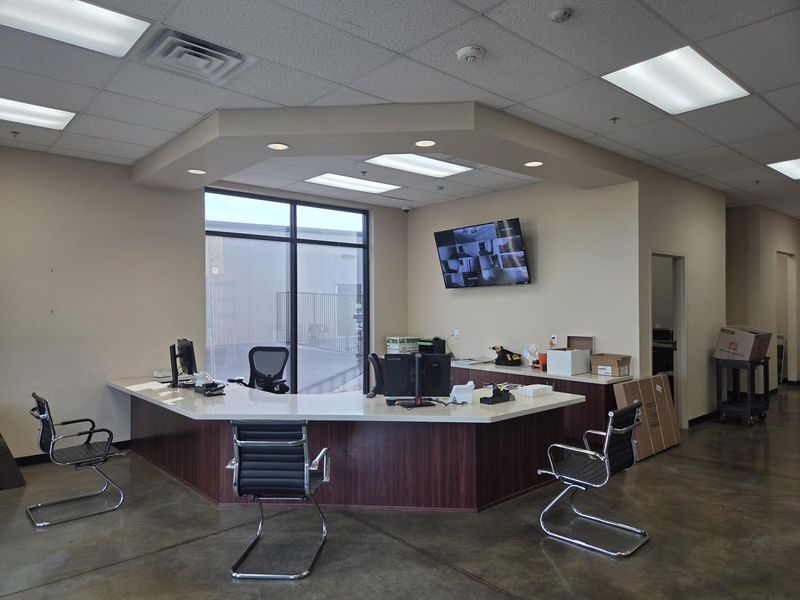 Images Extra Space Storage