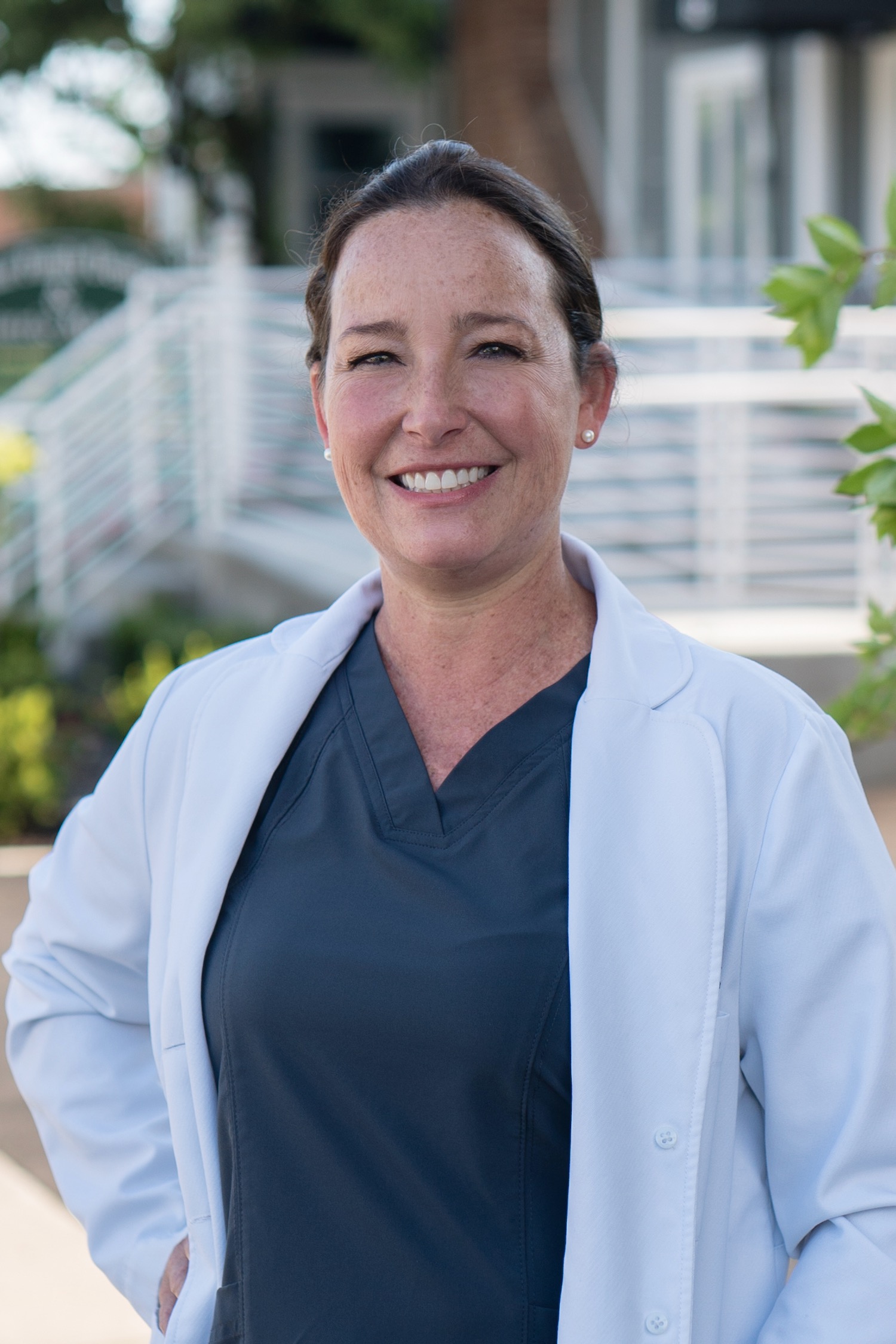At Kalmar Family Dentistry, Dr. Kelly L. Kalmar and her expert team continuously strive to provide the highest quality dental care for patients of all ages. We are driven by quality, values, efficiency, communication and continuous training ensuring an optimum and healthy environment in which to benefit our patients' needs.
Visit us today, we are located between High Street and Main Street in Huntington, NY.