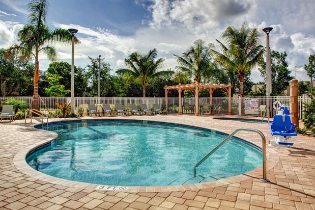 Images Hampton Inn & Suites Coconut Creek