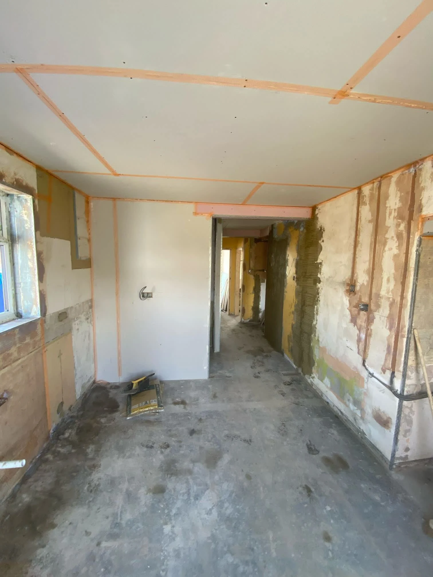 Images Pristine Plastering and Damp Proofing Ltd