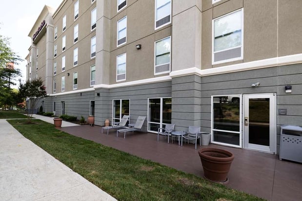 Images Hampton Inn & Suites Greensboro/Coliseum Area