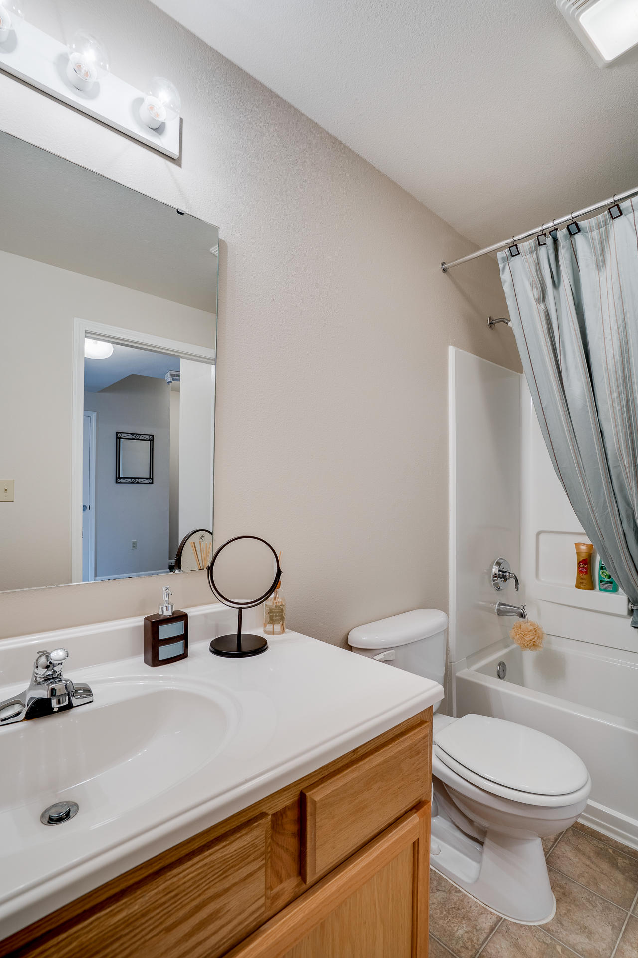 Bathroom With Shower & Tub