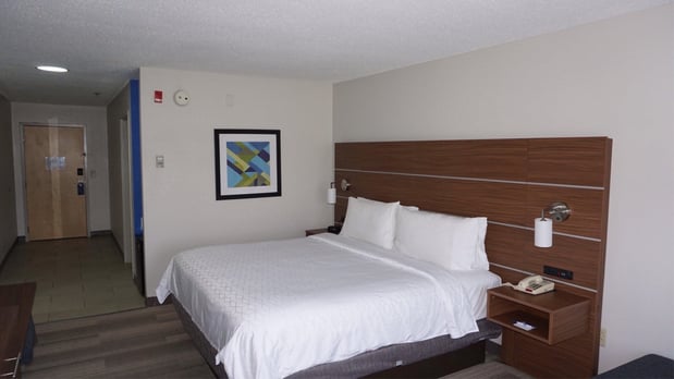 Images Holiday Inn Express & Suites Greensboro-East by IHG