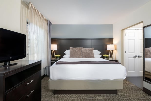 Images Staybridge Suites Chantilly Dulles Airport by IHG