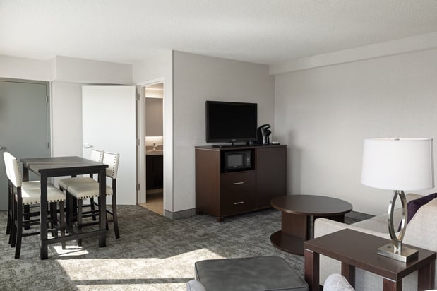 Images Holiday Inn Sioux Falls-City Centre by IHG